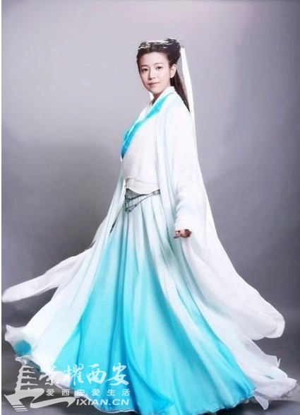 新版沈佳宜<em>小龙女</em>定妆照曝光,赤裸裸的<em>六神</em>花