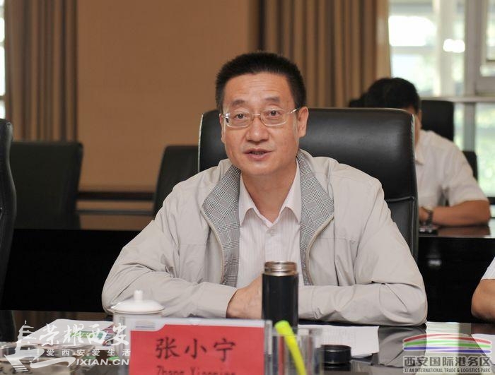 家庭月总收入_科工贸总收入(3)