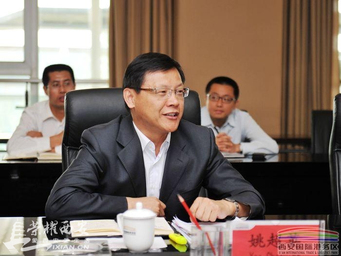 家庭月总收入_科工贸总收入(2)