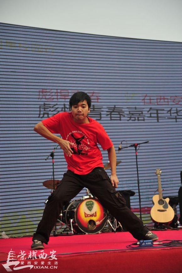 彪悍青春 炫在西安 百度贴吧十周年校园行-西安