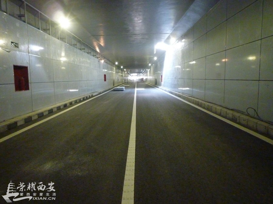 4月8日下午,环城南路(文昌门-和平门)隧道里的