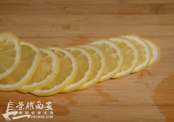 保存VC--非常非常简单的蜂蜜柠檬茶-你吃了么