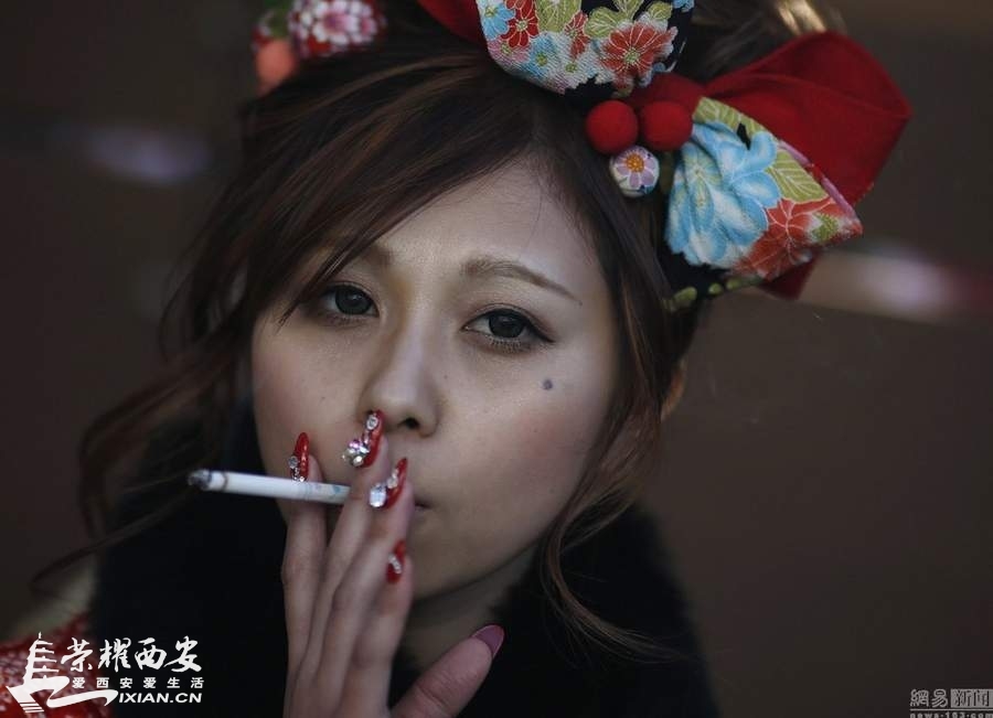 直击日本青年男女庆祝成人礼 妹子们丑得惊人