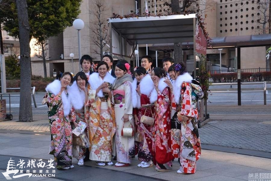直击日本青年男女庆祝成人礼 妹子们丑得惊人