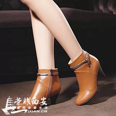 <em>今年女鞋</em>什么<em>流行趋势</em>?别再老土啦!亲,快来看