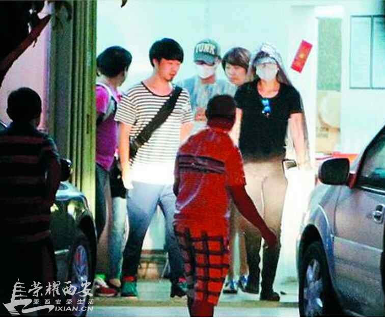 章子怡汪峰恋情全过程 麻将桌上结缘相恋(组图