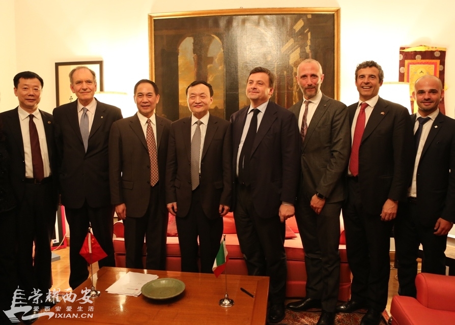 空港新城与意大利航空航天企业协会签署战略合