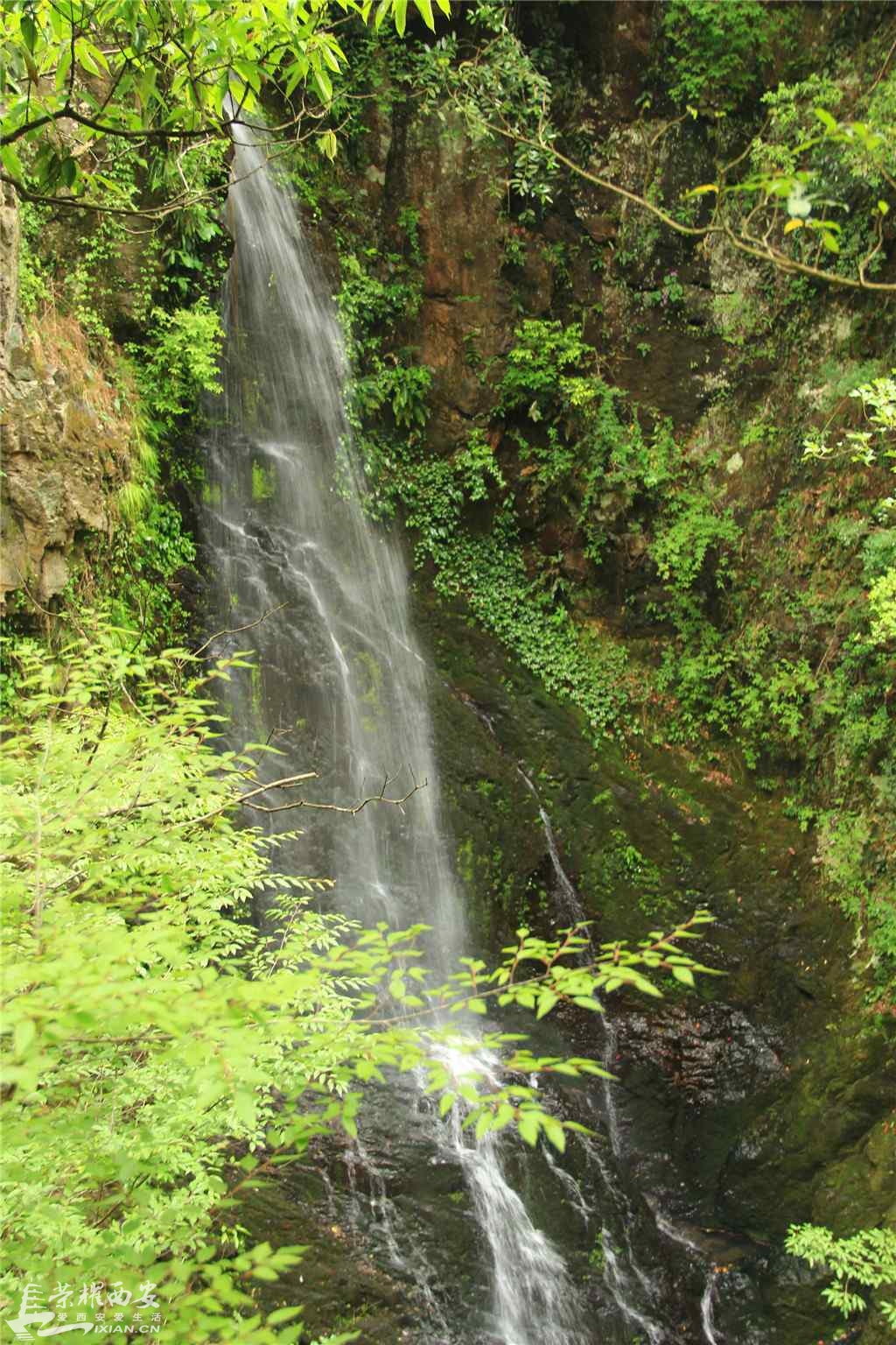 老夫聊发少年狂,徒步穿越'飞鹰道'!-西安拍客|荣
