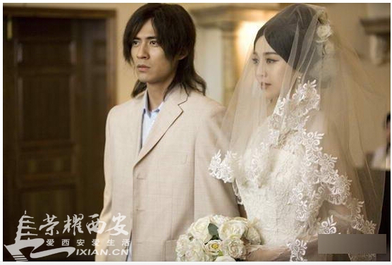 原来范爷穿了那么多次婚纱才要嫁给李晨,前后