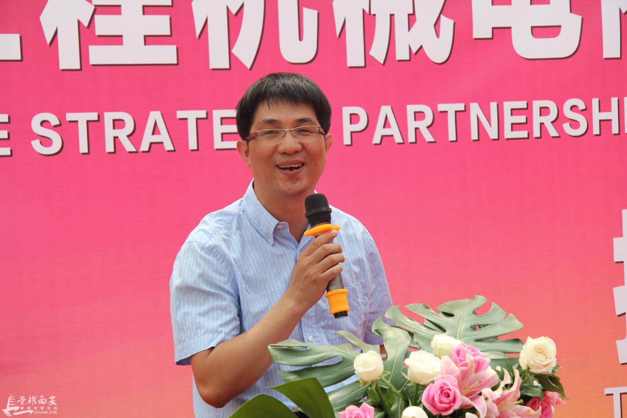 最强互联网+二手工程机械,中国路面机械网携手