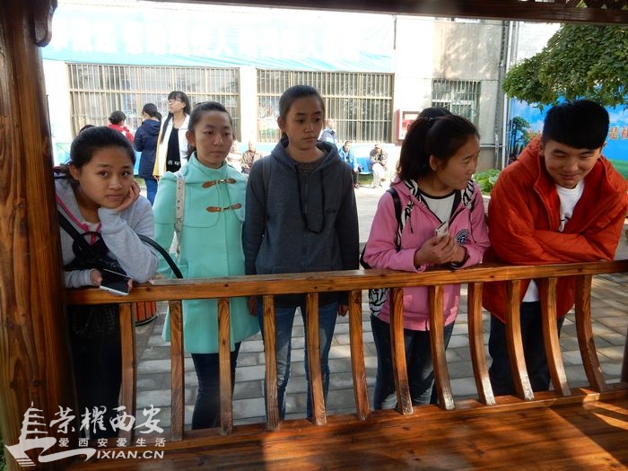 秋高气爽心灿烂,欢乐包子托养院-西安拍客|荣耀