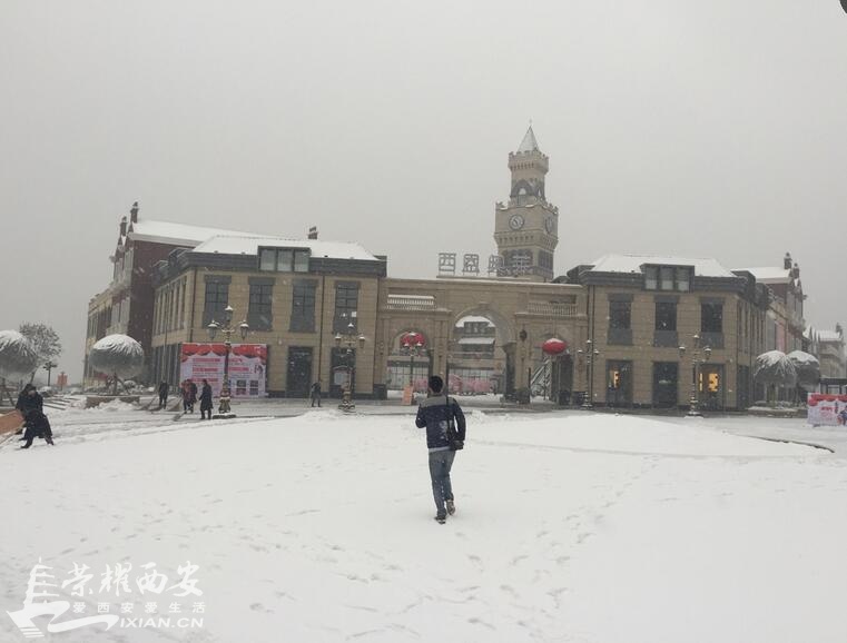 雪天跟着荣耀逛西恩奥特莱斯~东西便宜到没朋