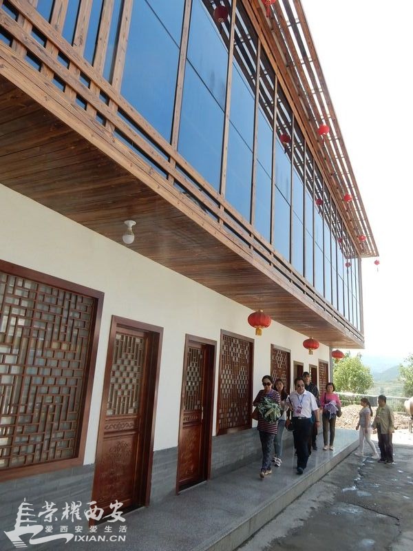 中国最美小镇-流水镇品全鱼宴-你吃了么|荣耀西