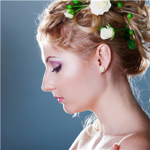 西安高一生医疗美容医院自体脂肪隆鼻多少钱?