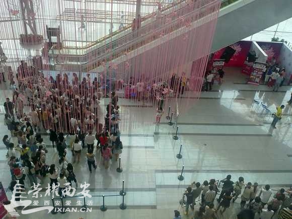 <em>2011超级女声</em>西安赛区<em>海选</em>-血拼一族|荣耀西安