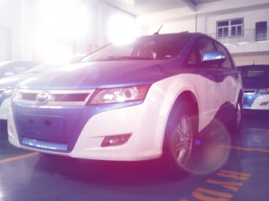 陕西某2线城市年后要上BYD E6电动车做出租