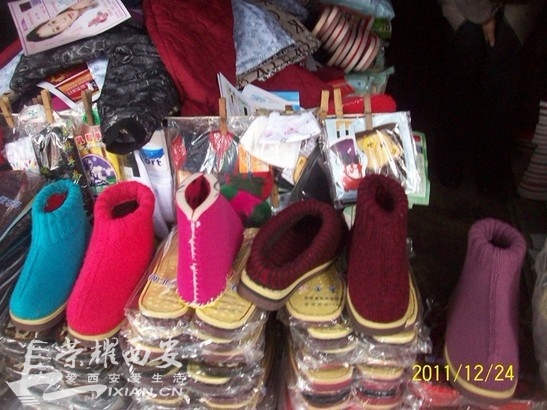 我的DIY:<em>旧毛衣改造</em>保暖拖鞋 省钱又环保-血拼