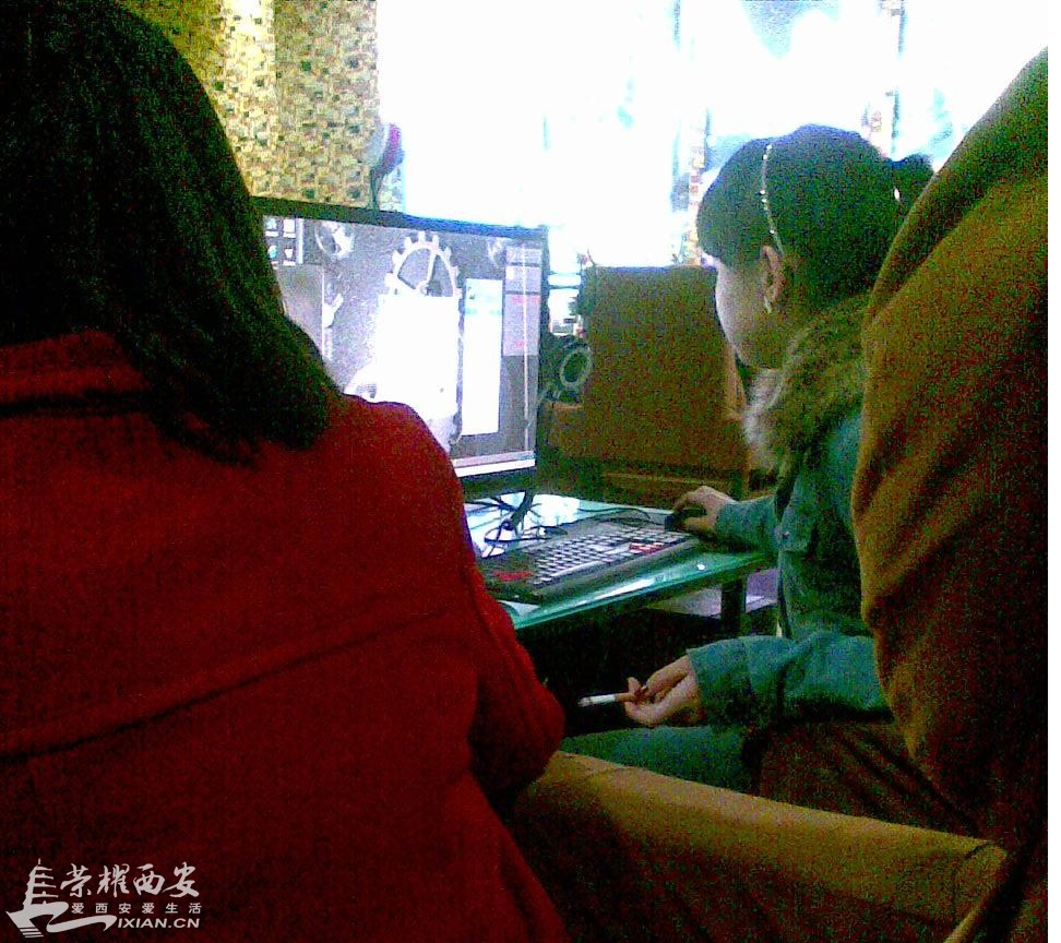 据说这两位小妹妹经常在天下<em>网吧</em>,太正点了,9