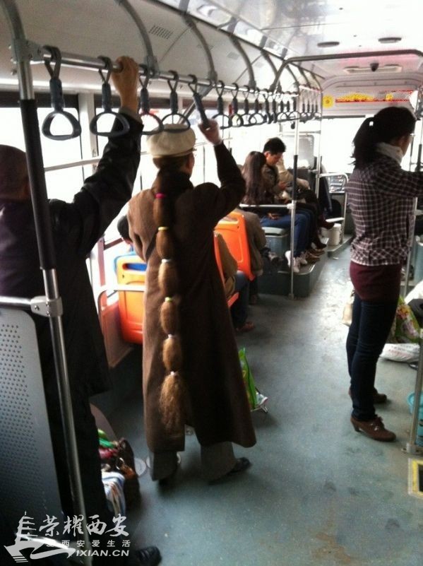 这<em>头发能卖</em>不少钱吧!-古城杂谈|荣耀西安网|西安