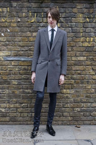 荣耀气象预报:风 2级 风向