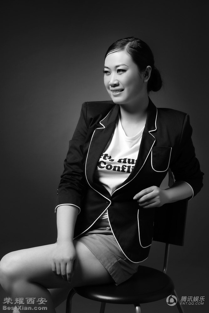 芙蓉姐姐俘虏《时尚先生》 尽显知性<em>妩媚</em>-影音