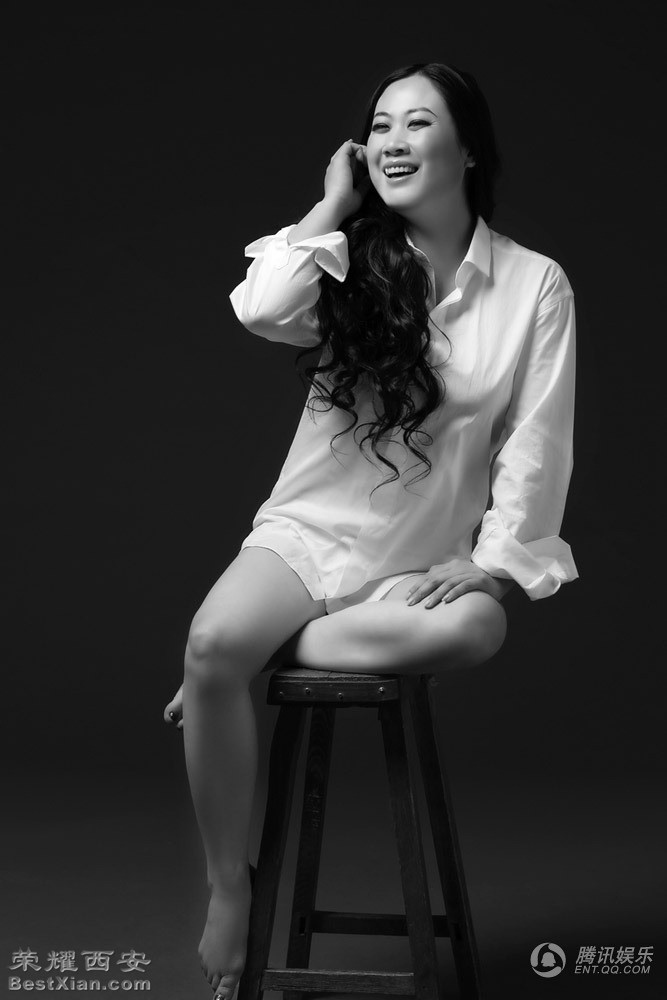 芙蓉姐姐俘虏《时尚先生》 尽显知性<em>妩媚</em>-影音