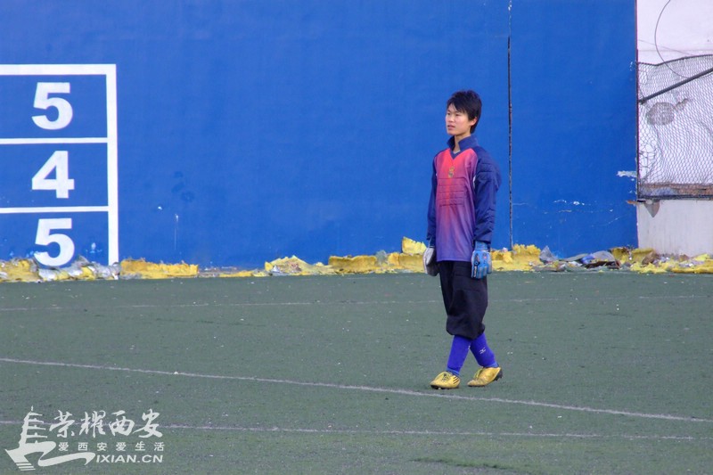 西安城市业余足球联赛之~~友谊赛2(比赛照片)